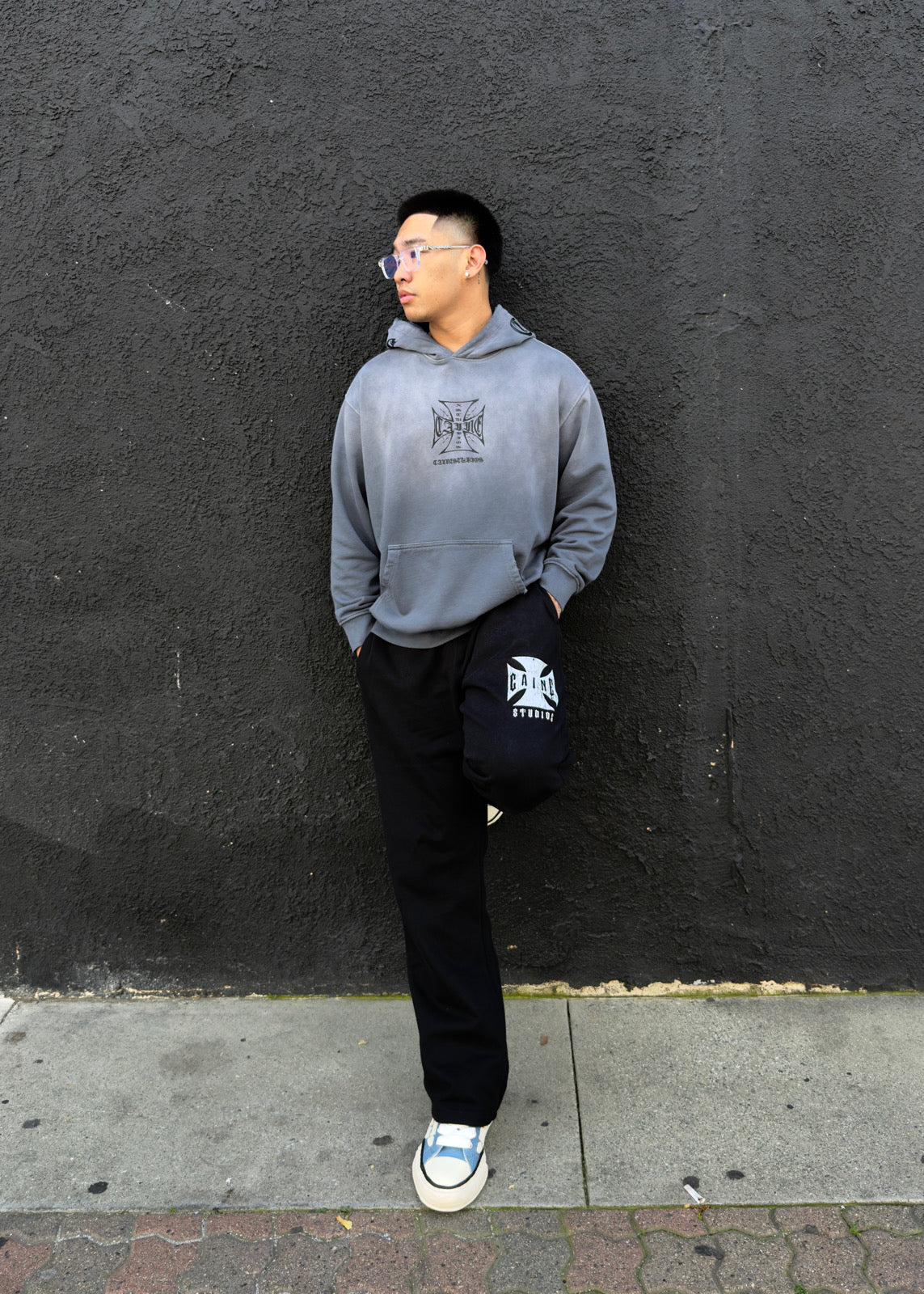 “CHOPPA” HOODIE IN ENZYME-WASHED NAVY