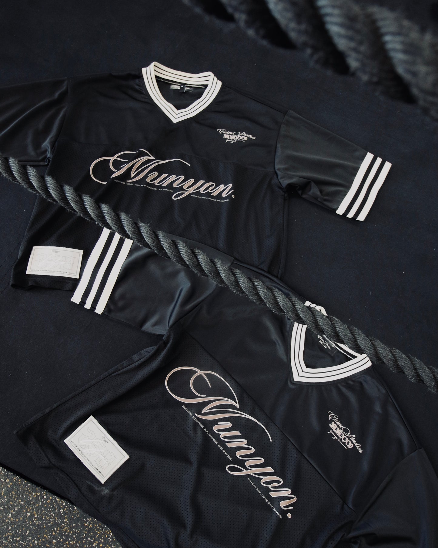 BLACK “MUNYON” MESH HOCKEY JERSEY